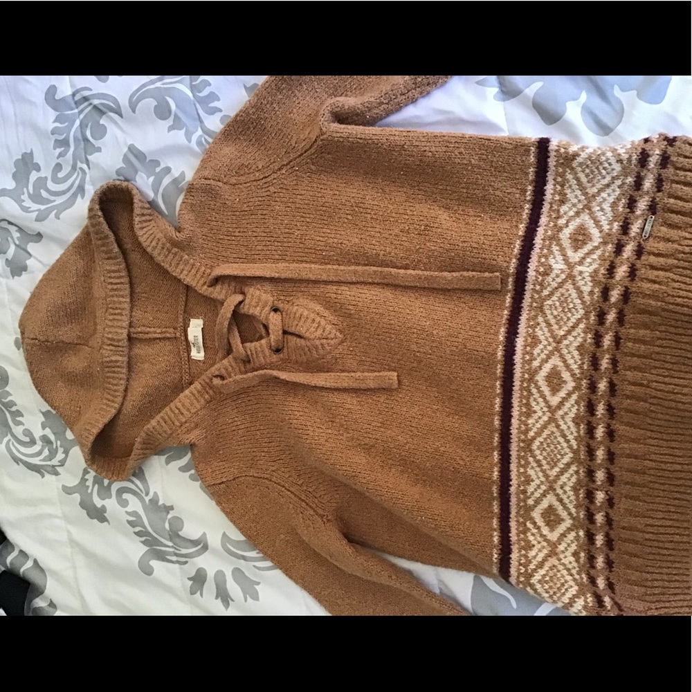 Hollister sweater